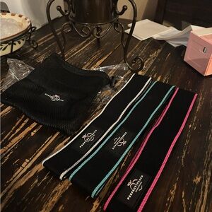 Black Resistance Bands Set with Pink and Blue Stripes